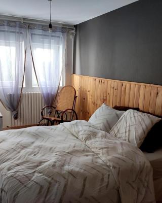Logement autonome pour 2 personnes au RDC
