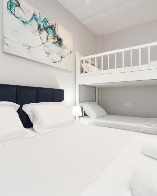 Vila Feliz - Premium Rooms with Free Private Parking