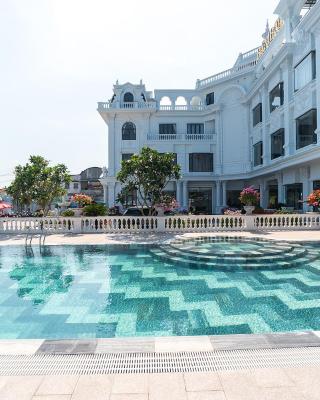 Bamboo Riverside Boutique Hotel