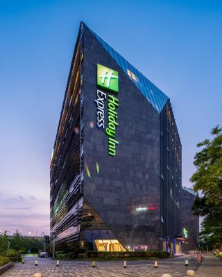 Holiday Inn Express Shanghai Hongqiao CBD by IHG