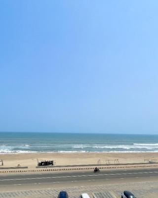 Premium Sea View- Hotel T# B# Resort !Puri, Near Sea Beach And Jagannath Temple, Fully Air conditioned Rooms With Wifi And Restaurant & Lift and Parking Facilities,BEST STAY IN PURI
