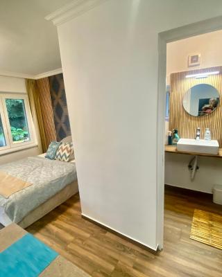 Two rooms with bath