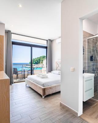 Endless Blue Himara
