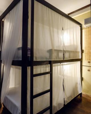 Non Pakse Hostel
