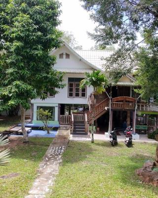 Baan Nara Homestay