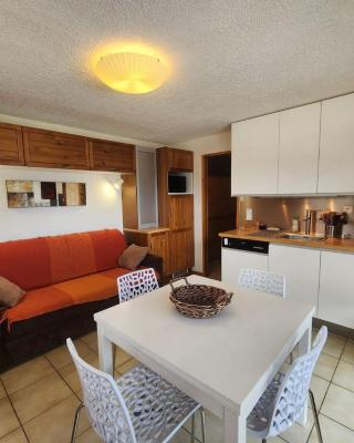 Studio cabine avec balcon et parking, à 2 pas des télécabines de Morillon - FR-1-629-74