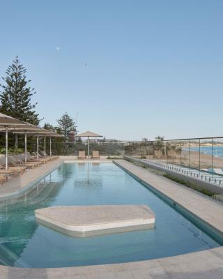 Kirra Point Holiday Apartments
