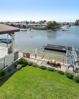 Waterfront Bliss on Maroochydore Canal