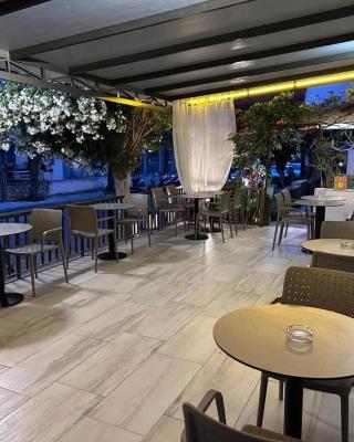 Paradise Hotel