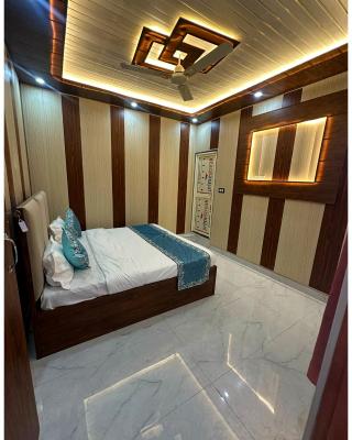 AYODHYA HOTEL R-G PALACE Near Ram janam Bhoomi andn Temple - A Premium Hotel In Ayodhya