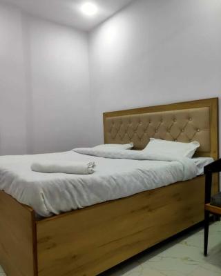 Hotel Cozy - Near US Embassy