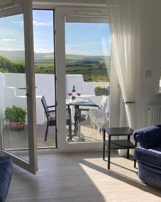 Cille Apartments, Ballyferriter village