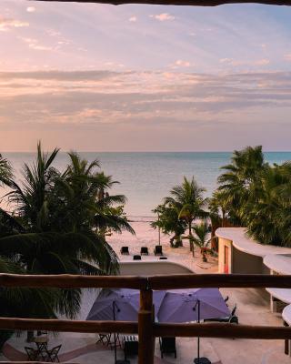 Beachfront Hotel Boutique DK
