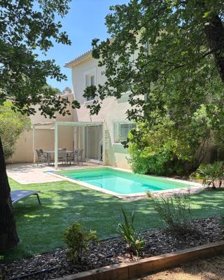 Les Jardins du Castelas - Piscines, Jardins et SPAs privatifs