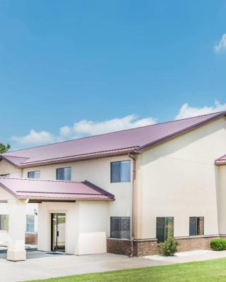 Super 8 by Wyndham Paris IL