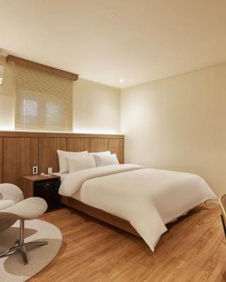 vane hotel