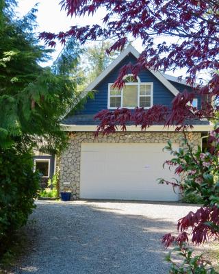 Cobble Wood and Bird Sanctuary Guest Houses