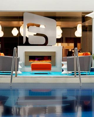 Aloft Hotel Calgary University