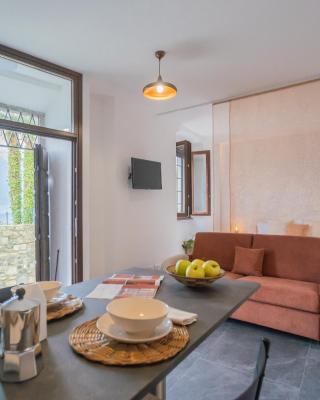 Cozy Nest on the lake by Rent All Como