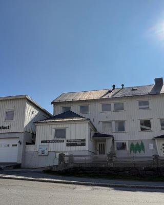 Lofoten Bed & Breakfast Reine - Rooms & Apartments