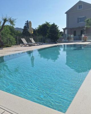Luxury Villa Breeze with Private Pools