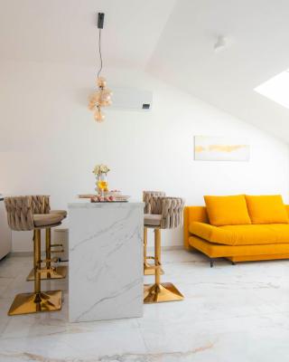 Luxury apartment Gold