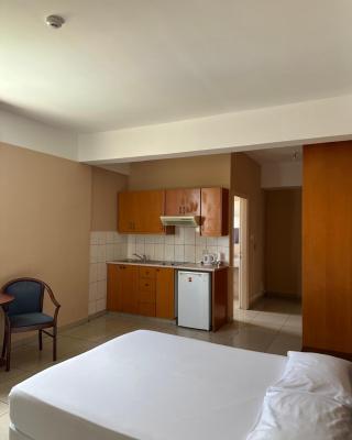 Ellis Hotel Apartments