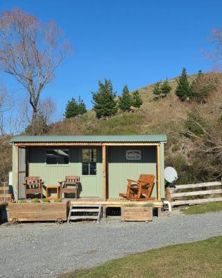 Shepherds Hut Gateway to Tekapo and the MacKenzie District