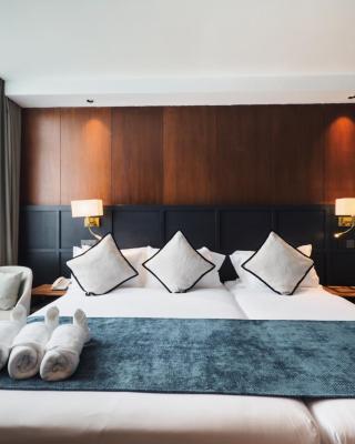 Moon Hotel