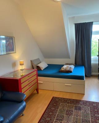 Nice Private Room in Shared Apartment - 2er WG