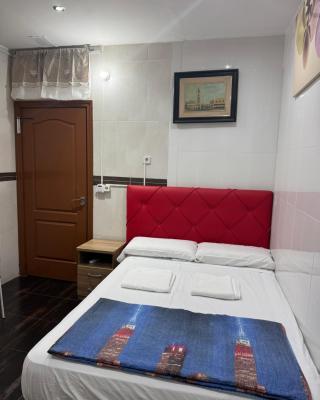Hostal Granvia 628