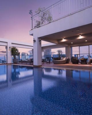 Amana Hotel & Residences