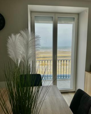 La Tourelle - Balcon vue mer et terrasse plein sud