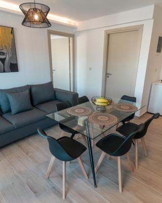 Laura City Apartments by the Sea