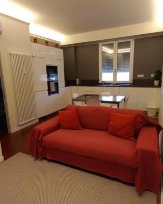 CasaMia tra Navigli e Università-FREE PARKING