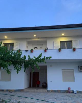 Villa Alvara