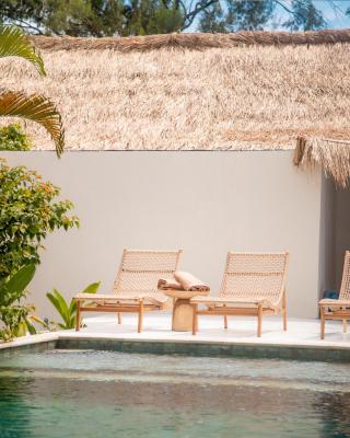 Les Vagues - Hotel Villa & Beach Club - Gili Air