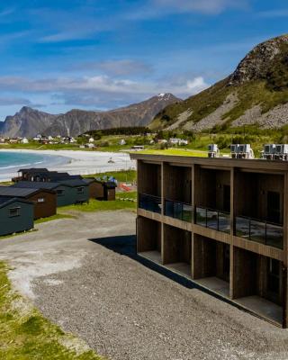 Arctic Apartments - Ramberg Beach