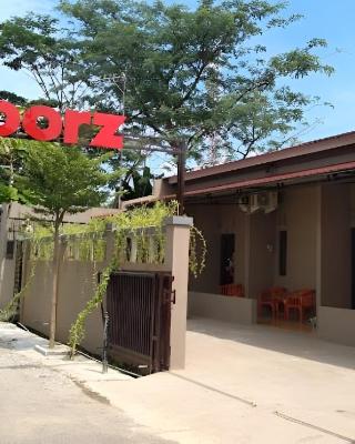 RedDoorz Syariah near Exit Tol Pemalang Comal 2