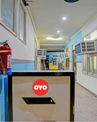 Hotel O Wamson Alpha Co living Stays