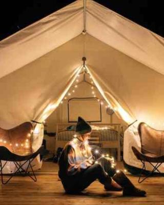 Cozy Glamp Tents at Wildland Gardens