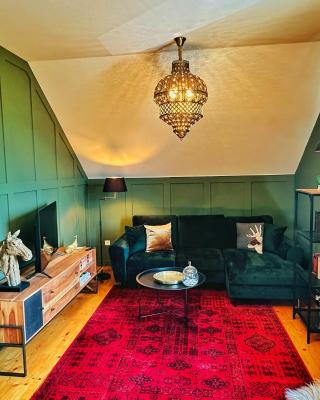 Carpathian Loft with Private Parking