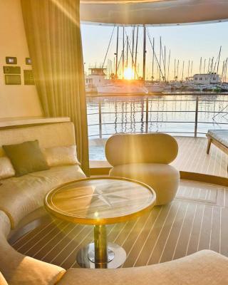 Luxury Floating Apartment - Amor