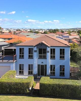 114 Woongarra Scenic Drive