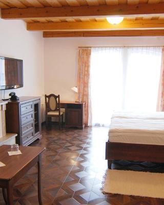 Hotel SHEYLYS