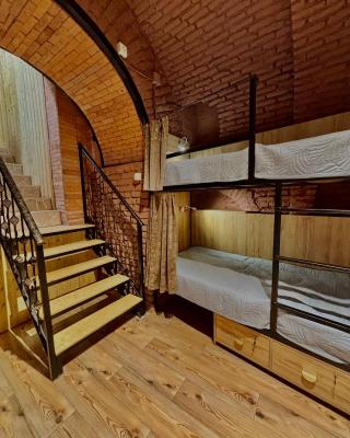 Vintage Hostel At Freedom Square