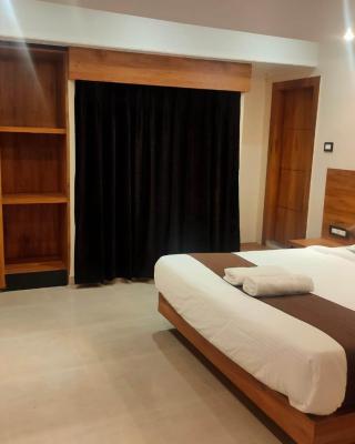 Hotel Aerocity Golden New Delhi Airport