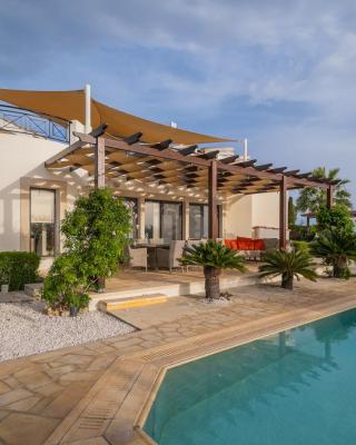 Villa Panorama - Stunning views in villa with hot tub, pool, garden