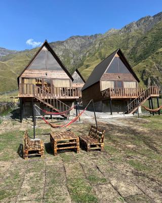 Kazbegi 4 side cottages