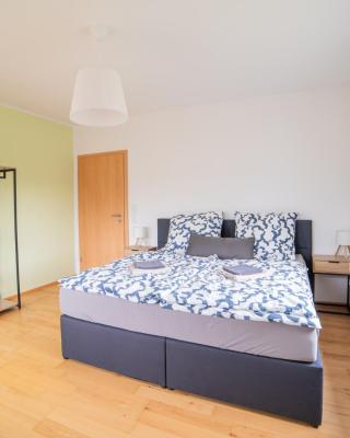 Köstlbach Apart I Ferienwohnung bis 3 & 6 Personen I Nürnberg I Neumarkt I Messe I Natur I Küche I Parken I Waschmaschine I Garten